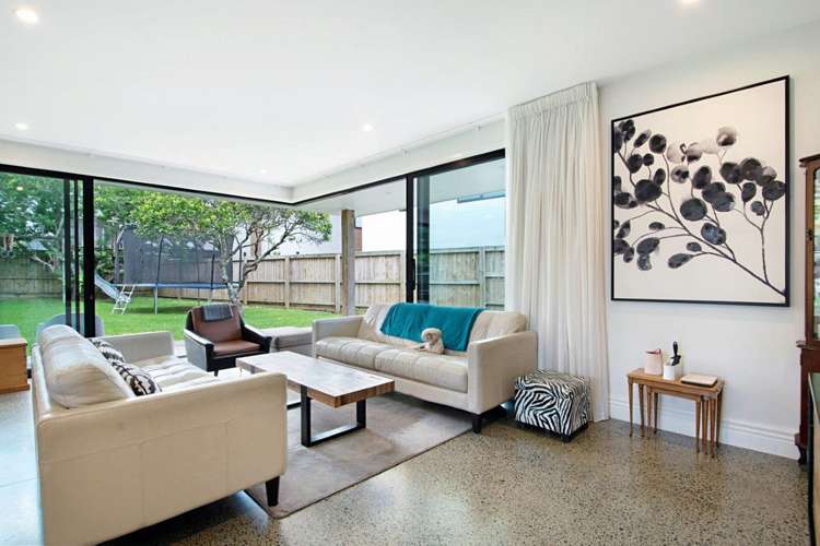 3 Shamrock Lane Te Atatu Peninsula_20