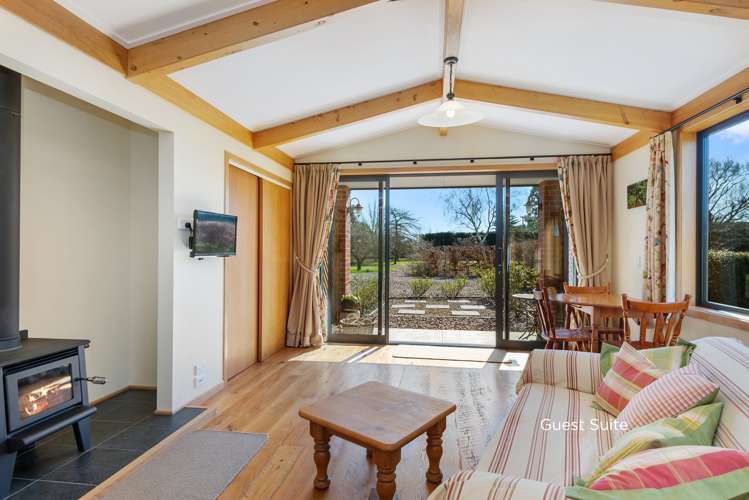 210 River Road Lincoln_23