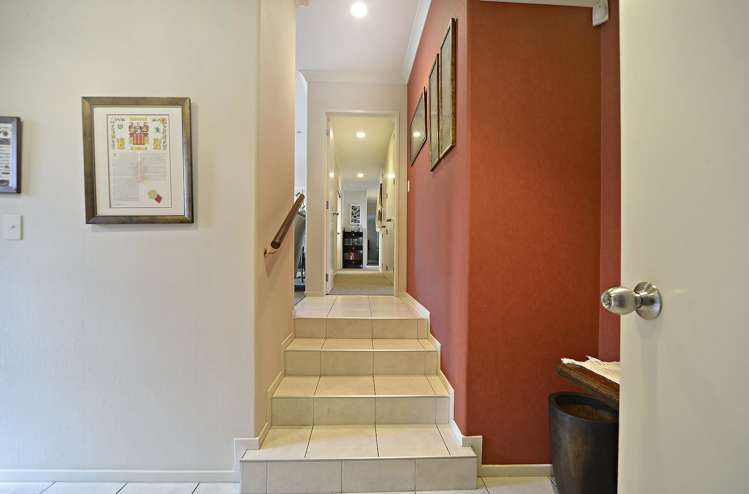 32 Maybole Drive Flat Bush_4