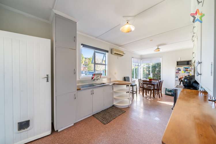 88 Main Road Wainuiomata_8