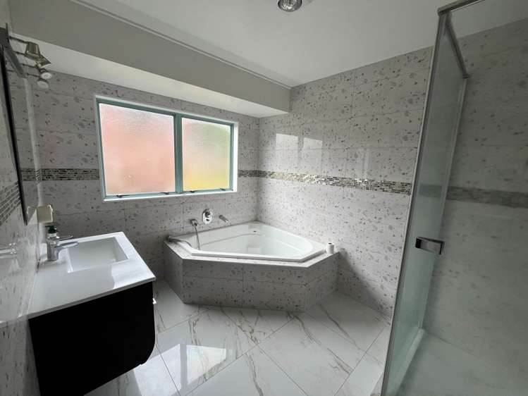 52 Wairere Road The Gardens_13