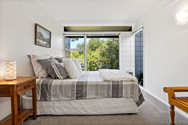 7 Helvetia Drive Browns Bay_19