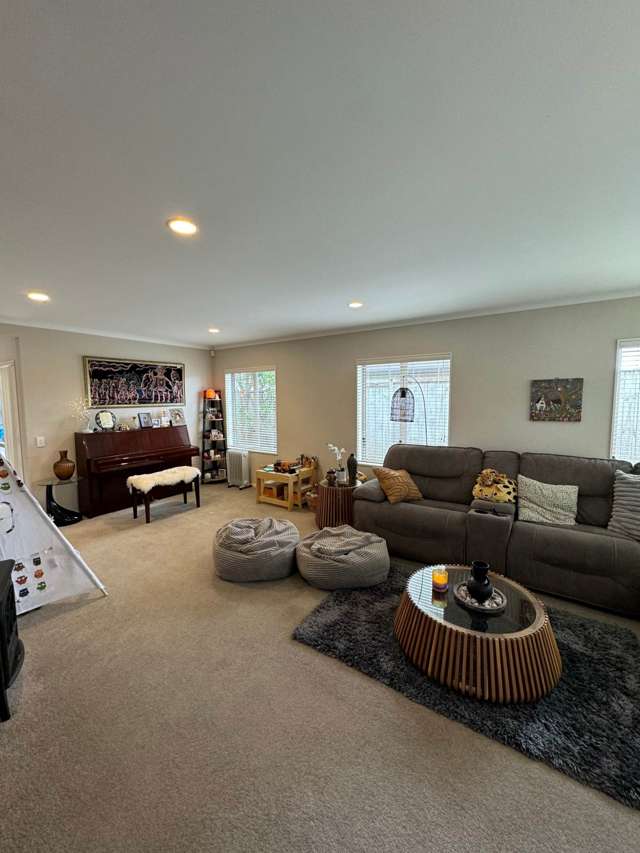 54 Skelligs Drive Flat Bush_2