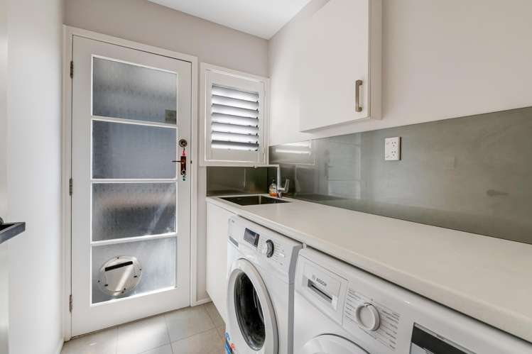 15 Leiden Place Totara Vale_15