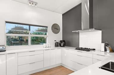 24 William Donald Drive_4