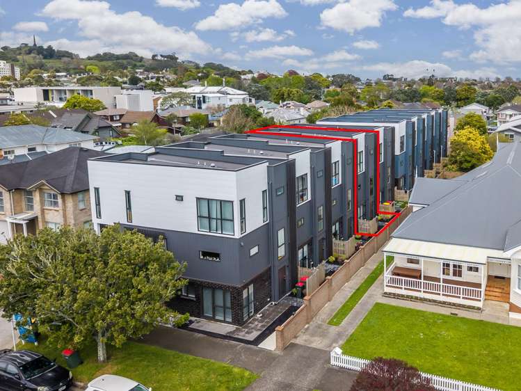 4/12 King Edward Avenue Epsom_5