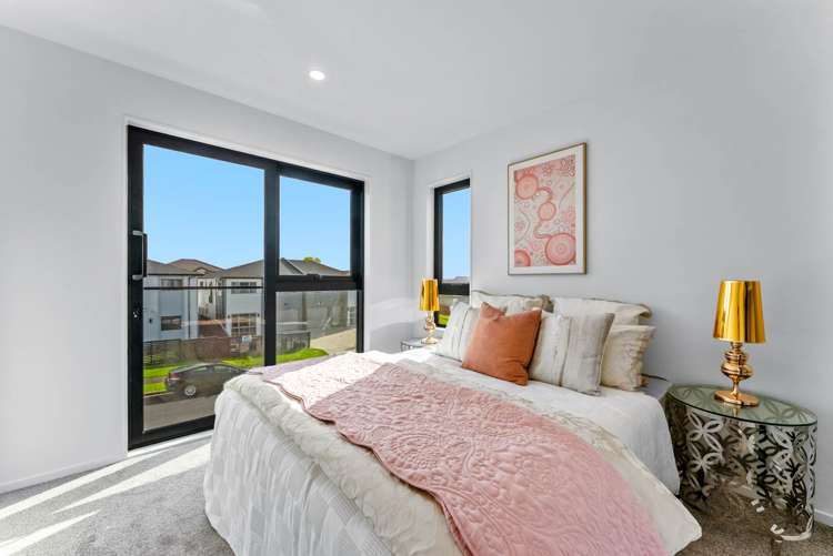 70, 80 & 8 Marendellas Drive Bucklands Beach_10