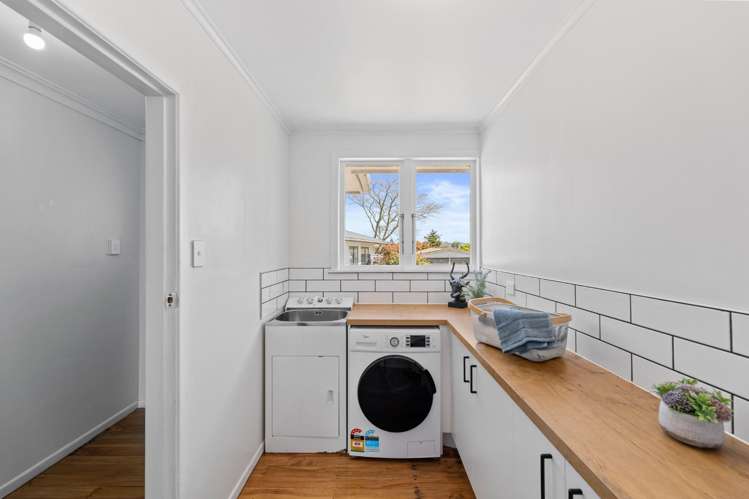 21 Hinemoa Avenue Taupō_17