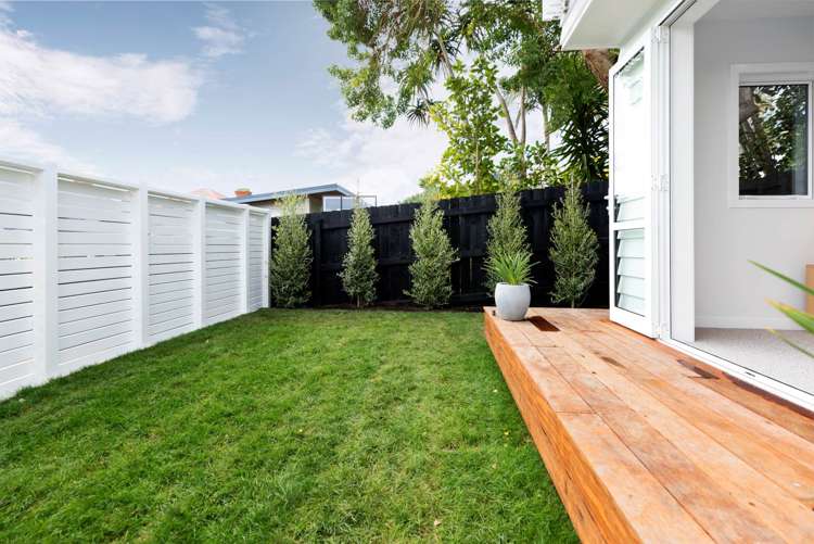 2/14 Peel Street Westmere_20