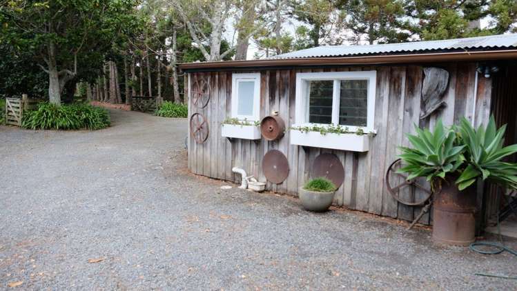 95 Barrett Road Riverhead_15