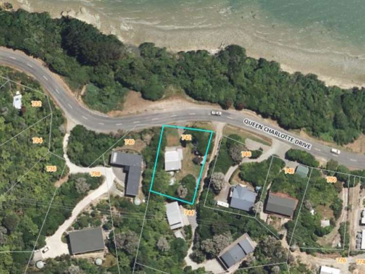 742 Queen Charlotte Drive Havelock_1