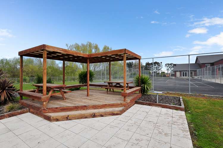 1 Rene Way Huntington_18