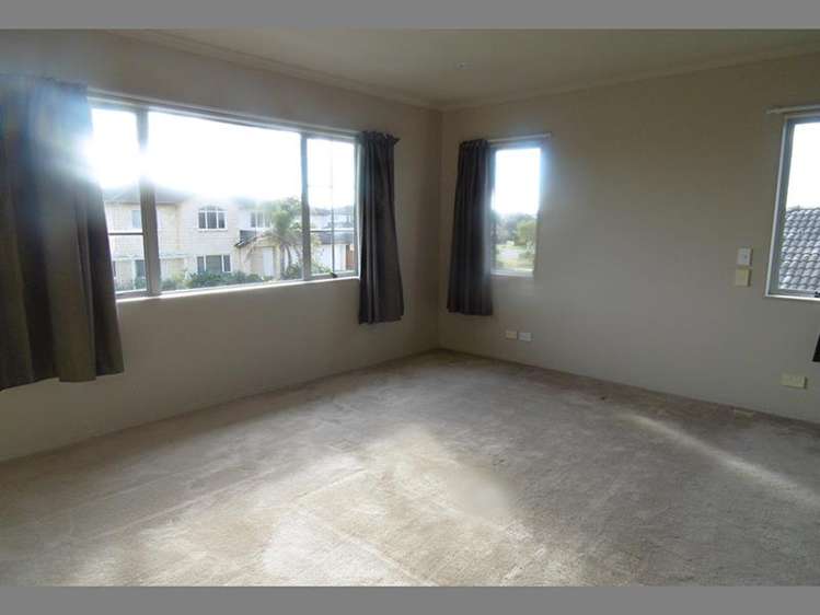 30 Belfry Place Wattle Downs_8