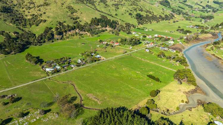 1234 Okains Bay Road Okains Bay_14