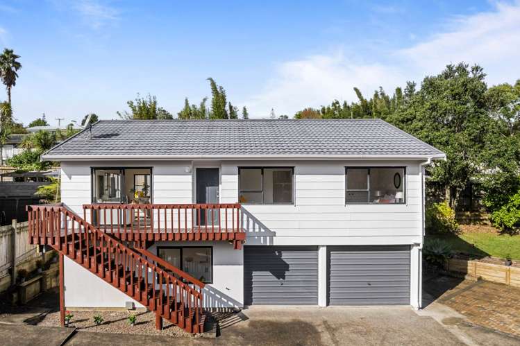 2/218 Manuka Road_0