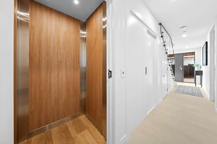 1/30 Clonbern Road Remuera_16