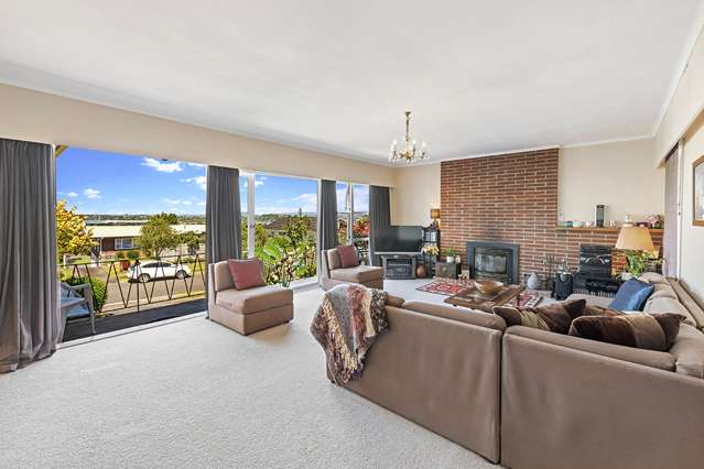 23 Ellesmere Crescent Pakuranga Heights_4