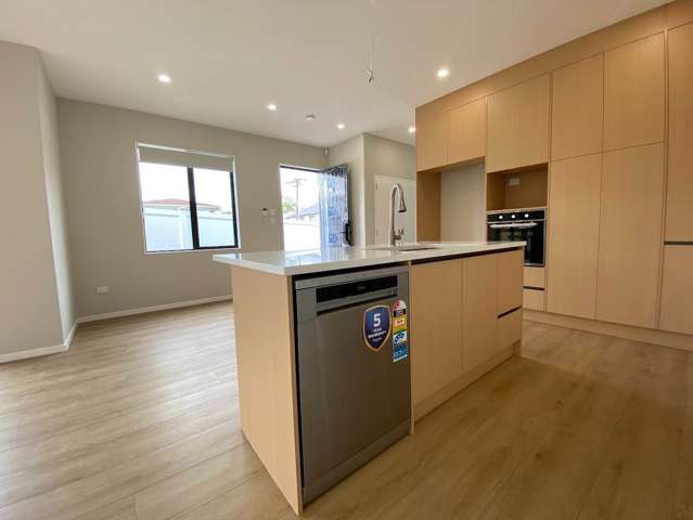 1/16 Waterloo Road Milford_3
