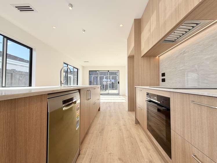 23 Tukutata Crescent Milldale_9