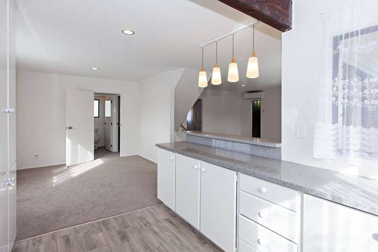 8/4 Taylor Street Blockhouse Bay_11