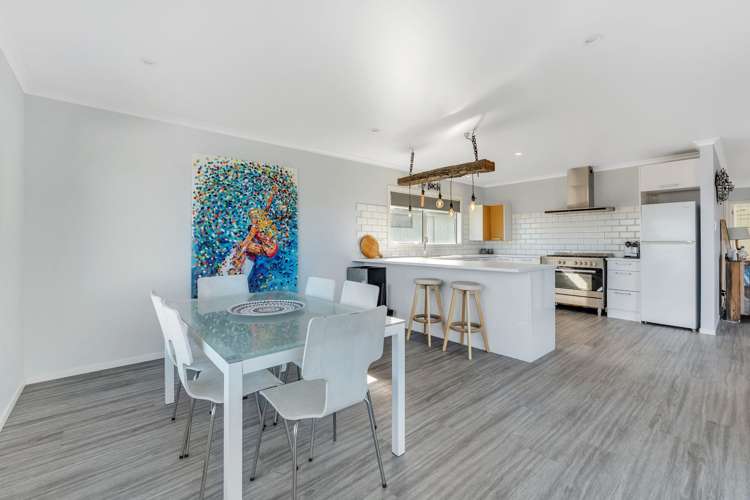4 Tua Tua Place Baylys Beach_7