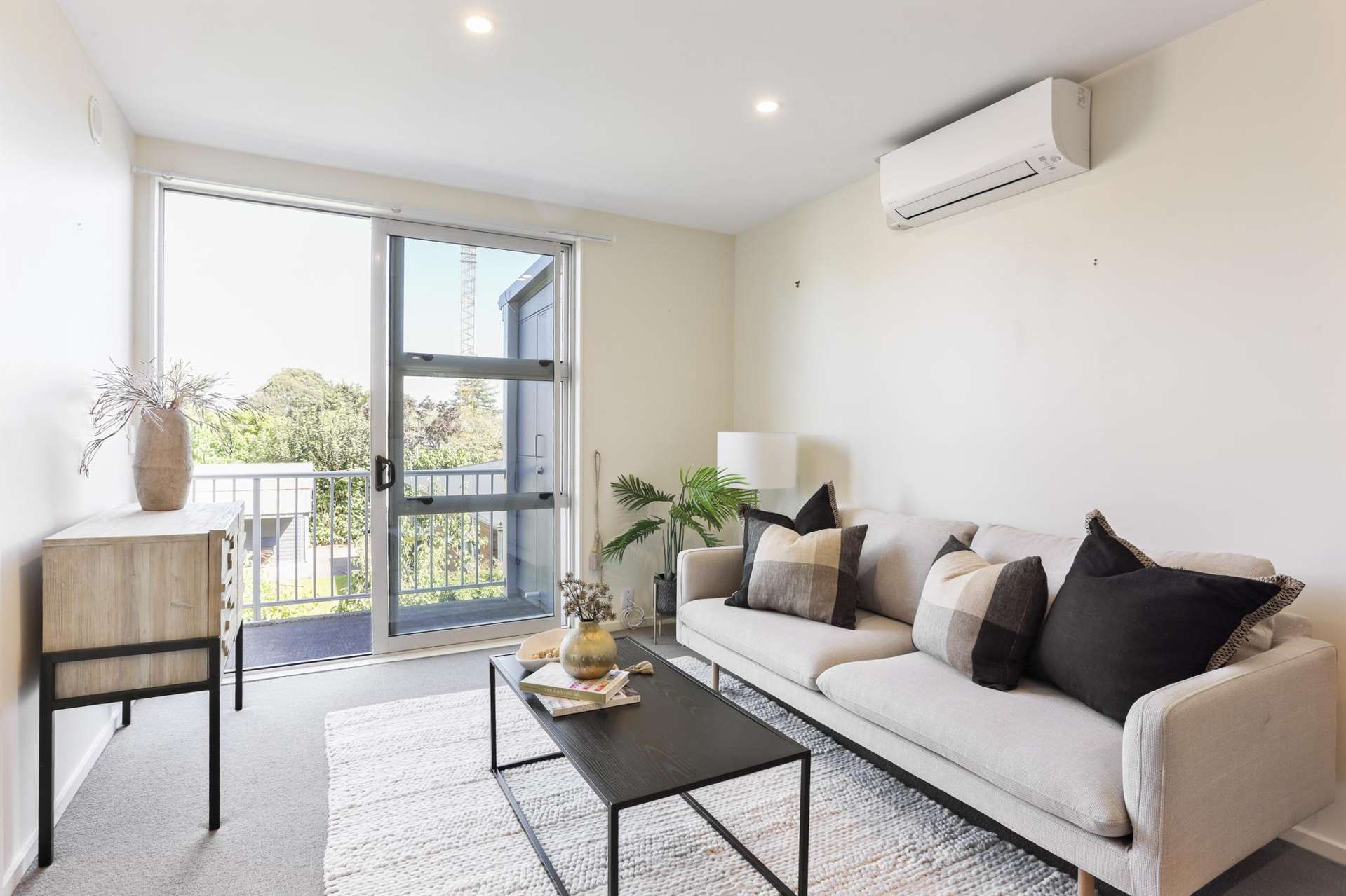 16/14 Brougham Street Addington_0