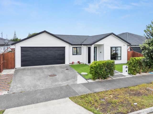Must Sell ASAP - Stunning Kauri Flats Home!
