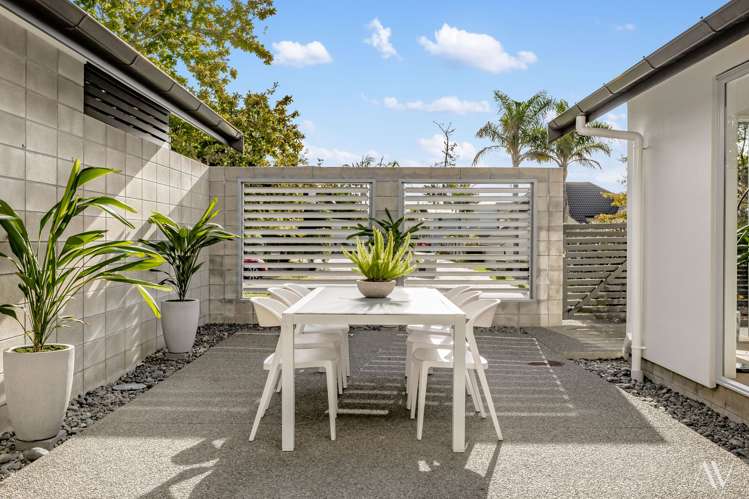 39 English Oak Drive Schnapper Rock_11