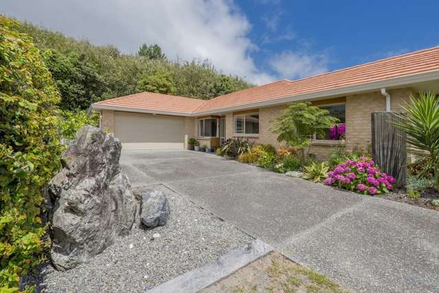 106 Weggery Drive Waikanae Beach_1