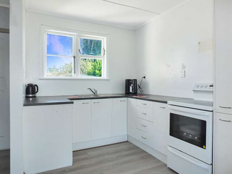 8 Johnston Street Foxton_3