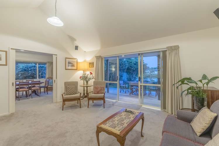 9 Lorna Irene Drive Raumati South_5