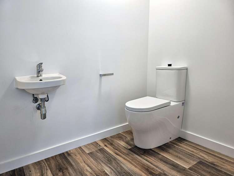 Unit 6, 15 Keehan Drive Hilltop_9