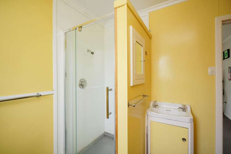 48A-c Beatrice Street Avenal_34