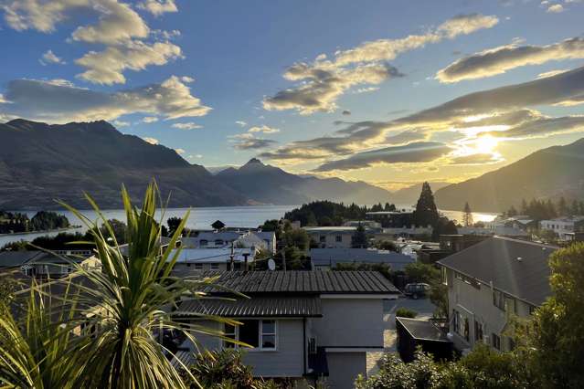 5 Hallenstein Street Queenstown_1