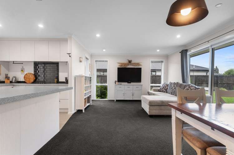 17 Stormlea Drive Southbridge_5