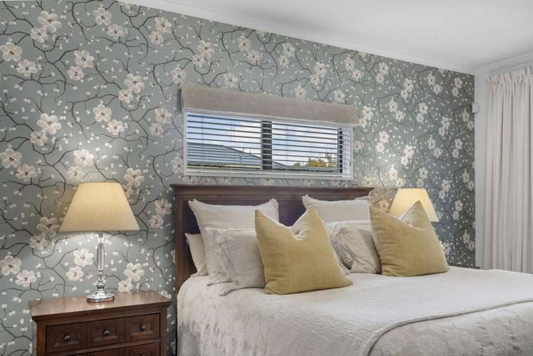 237 Southfield Drive Lincoln_13