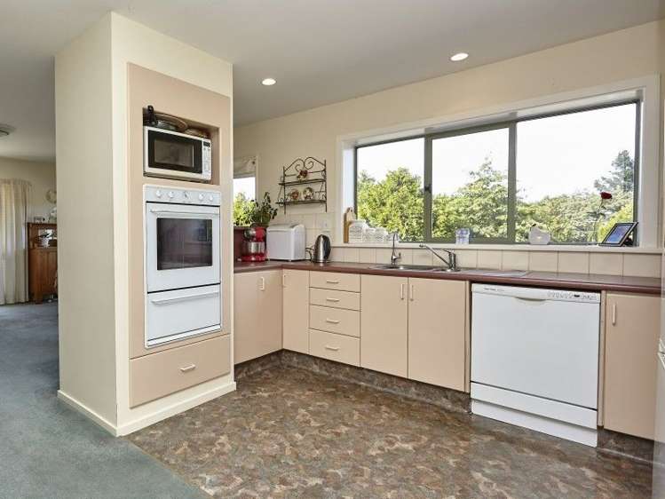 2730 South Eyre Road West Eyreton_9