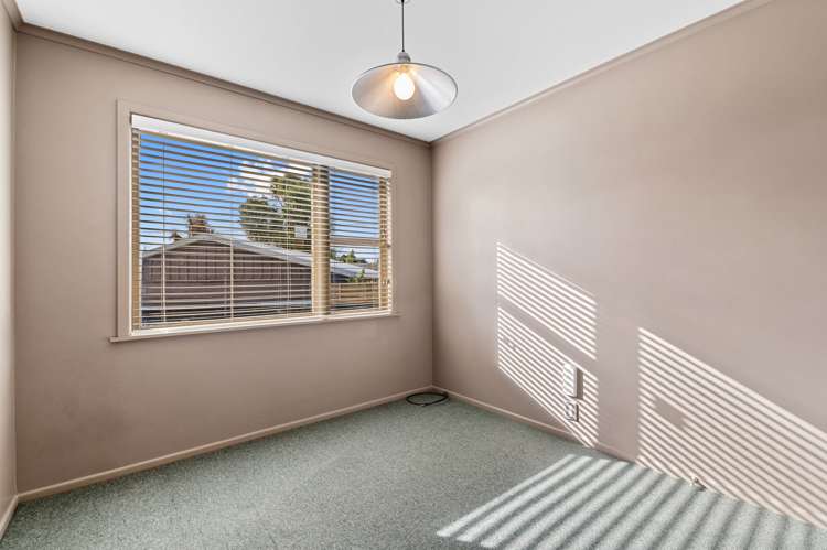 2/213 Tamamutu Street Taupo_11