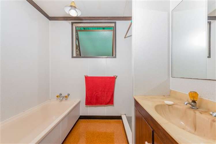 6 Konini Road Titirangi_18