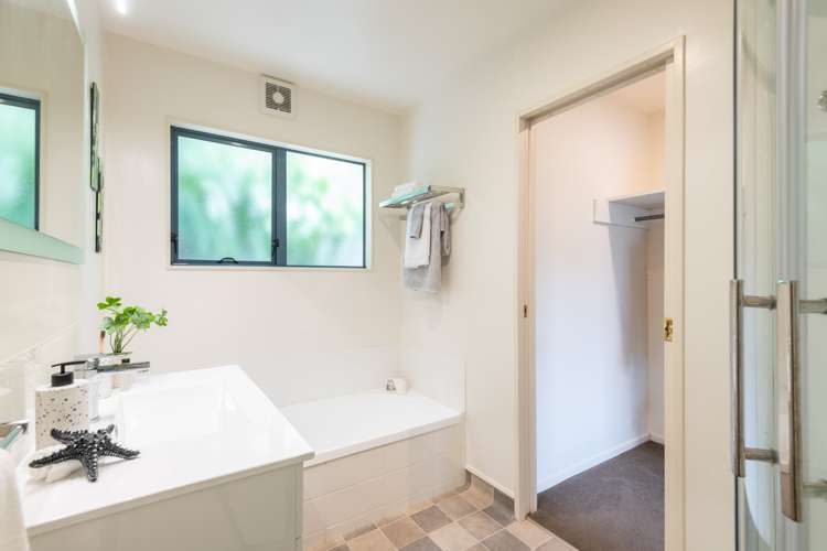 9a Swinford Crescent Johnsonville_23