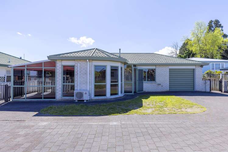 2/93 Rifle Range Road Central_17