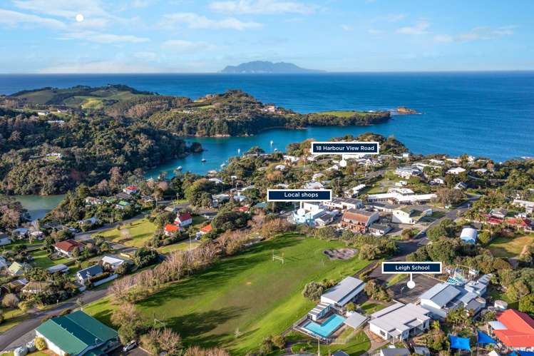 18 Harbour View Road Leigh_25