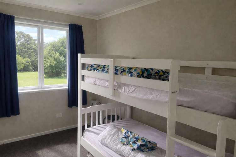 19a Mackenzie Street National Park_5