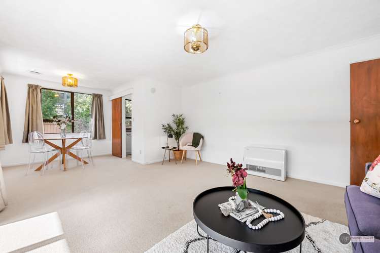 15a Montgomery Crescent Clouston Park_8