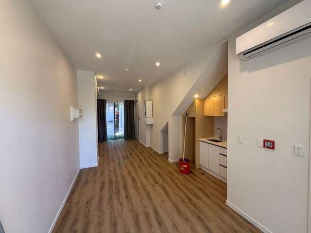 5/1 Kaponga Crescent New Lynn_3
