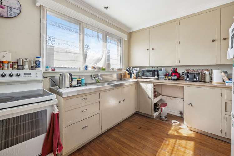 64 Sunset Road Mangakakahi_5