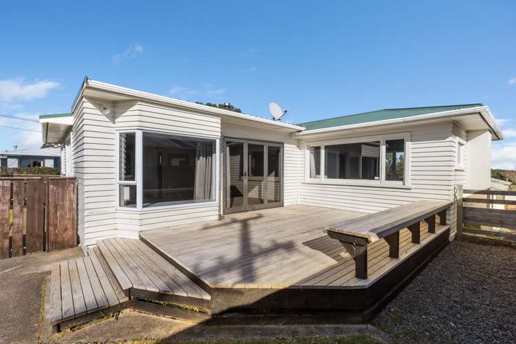 15 York Crescent Westown_16