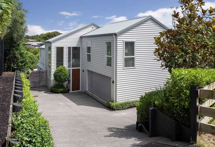 28a Marine Parade Mellons Bay_18