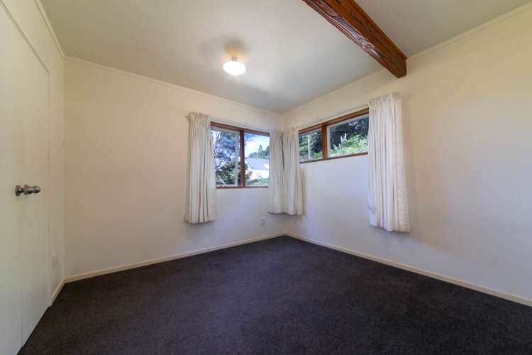 422 Huia Road Laingholm_12