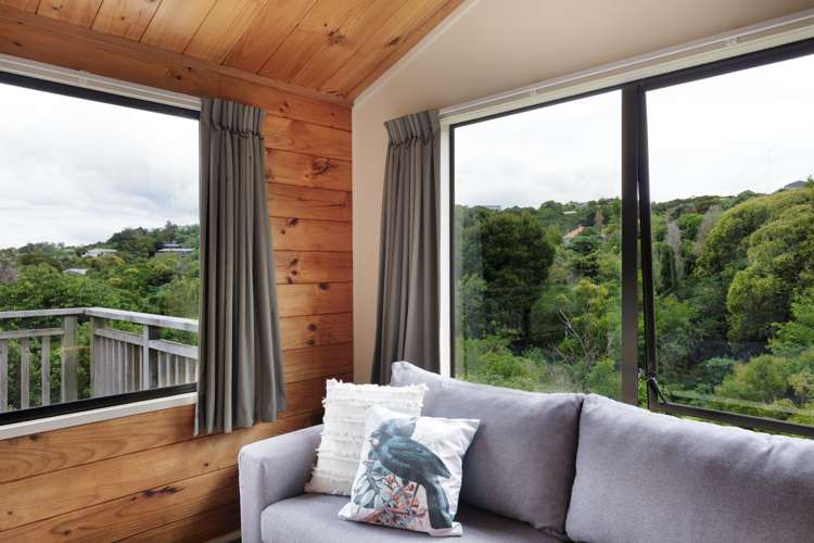 37c Ocean Road Surfdale_5